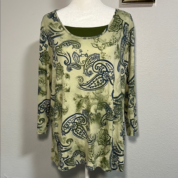 Basic Editions Tops - Basic Editions Green and Blue Paisley Blouse